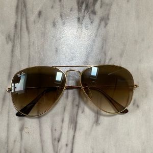 Ray Ban Gold/Brown Aviator Classic
